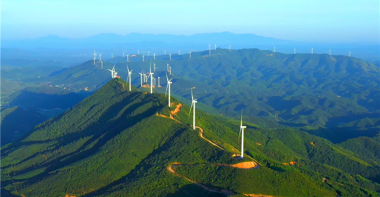 永州推动风电项目建设 保护优美生态环境