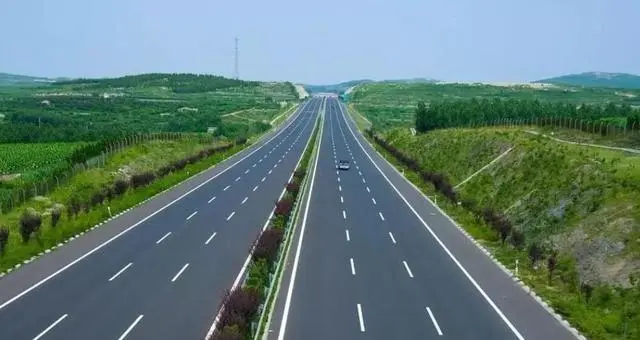 投入250亿在湖南扩建高速，每小时120公里