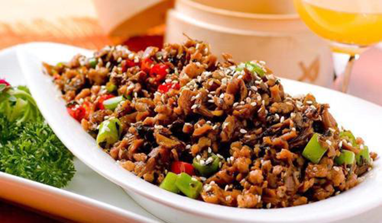 湖南人餐桌上常见的“外婆菜”卖到30多个国家和地区