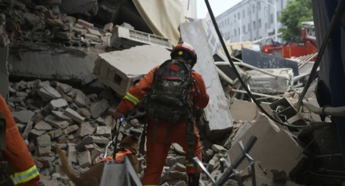 湖南长沙居民自建房倒塌事故造成23人被困 39人失联 