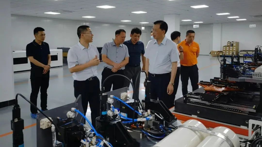 秦振衡率队赴深圳招商考察