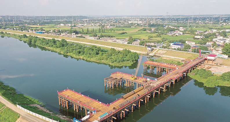 长沙县金安大道捞刀河大桥首桩浇筑完成 项目主体工程建设正式拉开帷幕