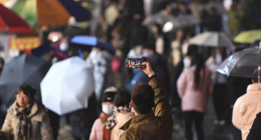 湖南省移动电话用户超7400万户 普及率达到每百人112户