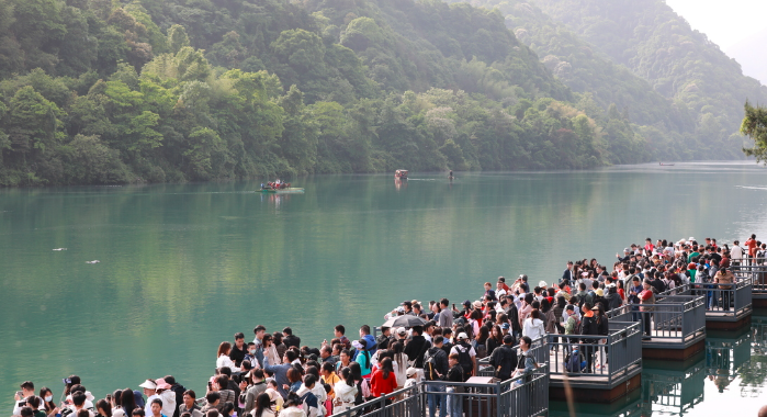 湖南前五月接待游客近1.9亿人次，门票收入超32亿元