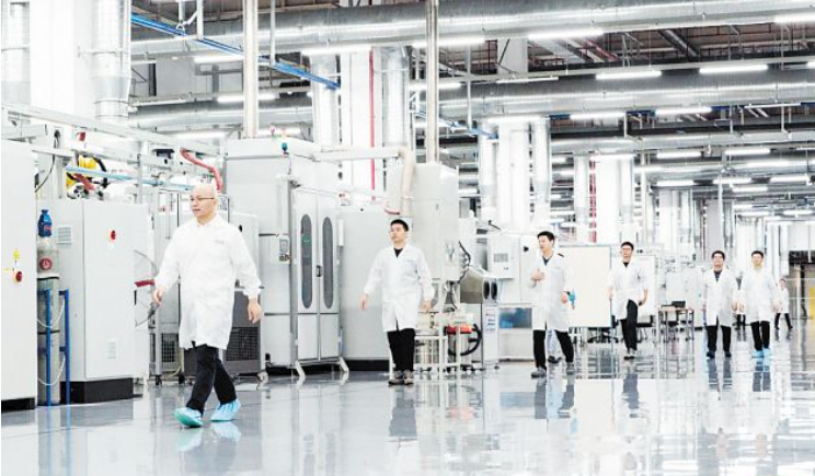 中国首台800V高压扁线胶粘定转子产品“长沙造” 年底有望扩展到50万台套