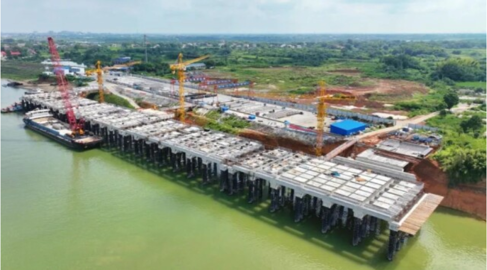 码头平台桩基完工 ​虞公港一期预计明年6月建成