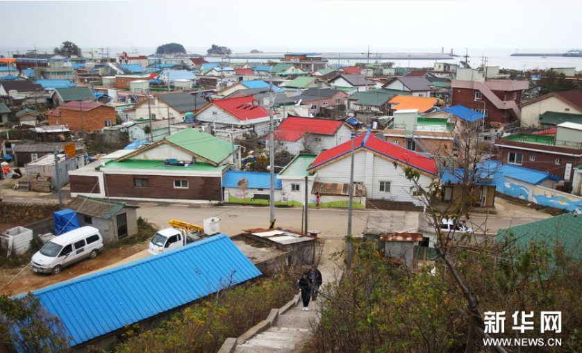 韩国西部海域延坪岛向居民下达躲避令