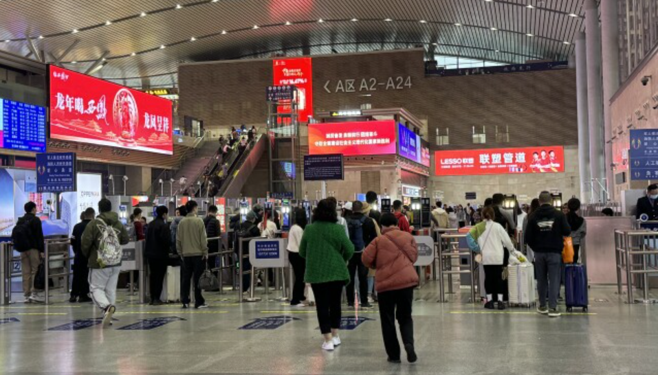长沙南站清明假期累计发送旅客123.97万人