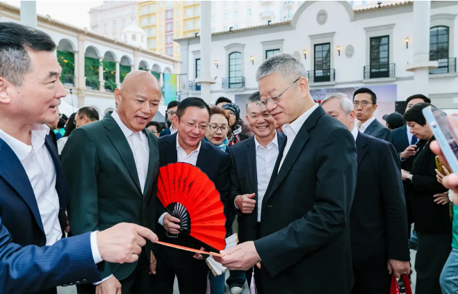 世界唯一女性文字惊艳濠江，江永女书澳门市集火爆出圈