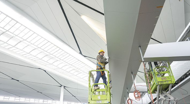 长沙黄花国际机场T3航站楼计划今年投入使用,可满足年旅客吞吐量4000万人次需求